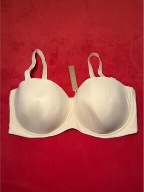 Skims Fits Everybody Strapless Bra Color Sand Size 42DD